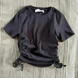 Outrageous Fortune Black Ribbed Short Sleeve Top with adjustable Scrunched Sides